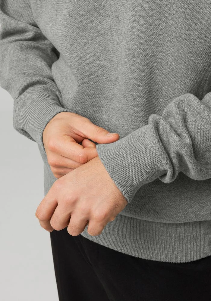 Unisex Relaxed Fit Knitted Crew Neck Sweater
